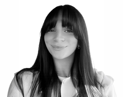 Rebecca <br /> Kingett